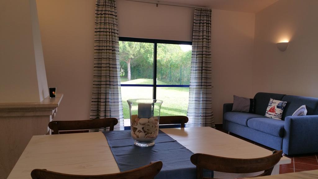 Apartamentos Clube Da Bemposta 알보르 객실 사진